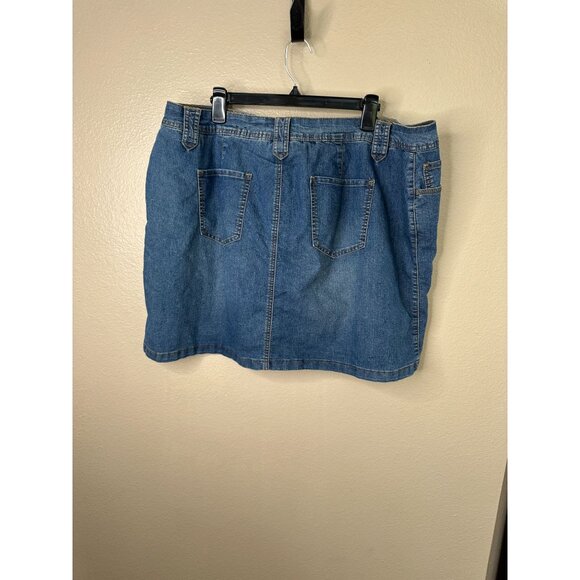St Johns Bay Womens Denim Skort 20W jean button zipper shorts skirt mini - Picture 3 of 6